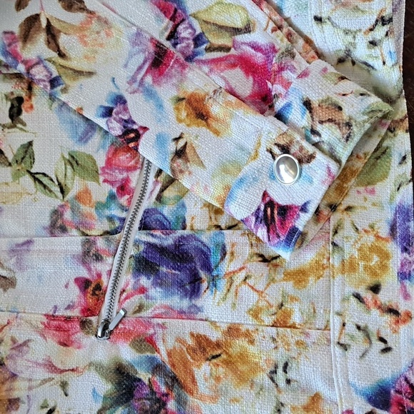 Christopher & Banks Women's Floral Jean Jacket Blazer Size Medium - Picture 7 of 9